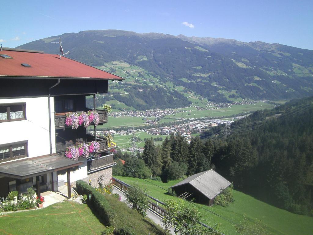 Gastehaus Rieser Hotel Ried im Zillertal Exterior foto