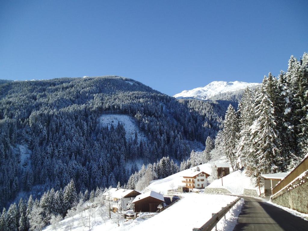 Gastehaus Rieser Hotel Ried im Zillertal Habitación foto